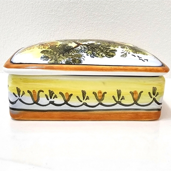 Vintage Painted Ceramic Jewelry Box - Picture 7 of 13